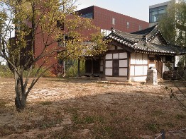 Korean house near hotel